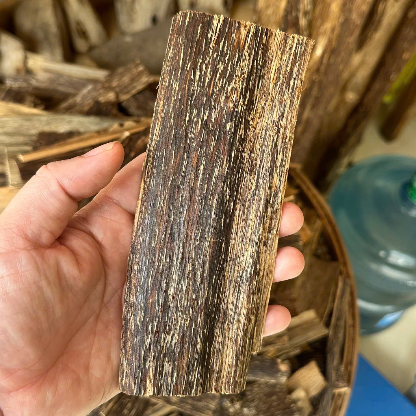 China Oud Flat High Quality 5A