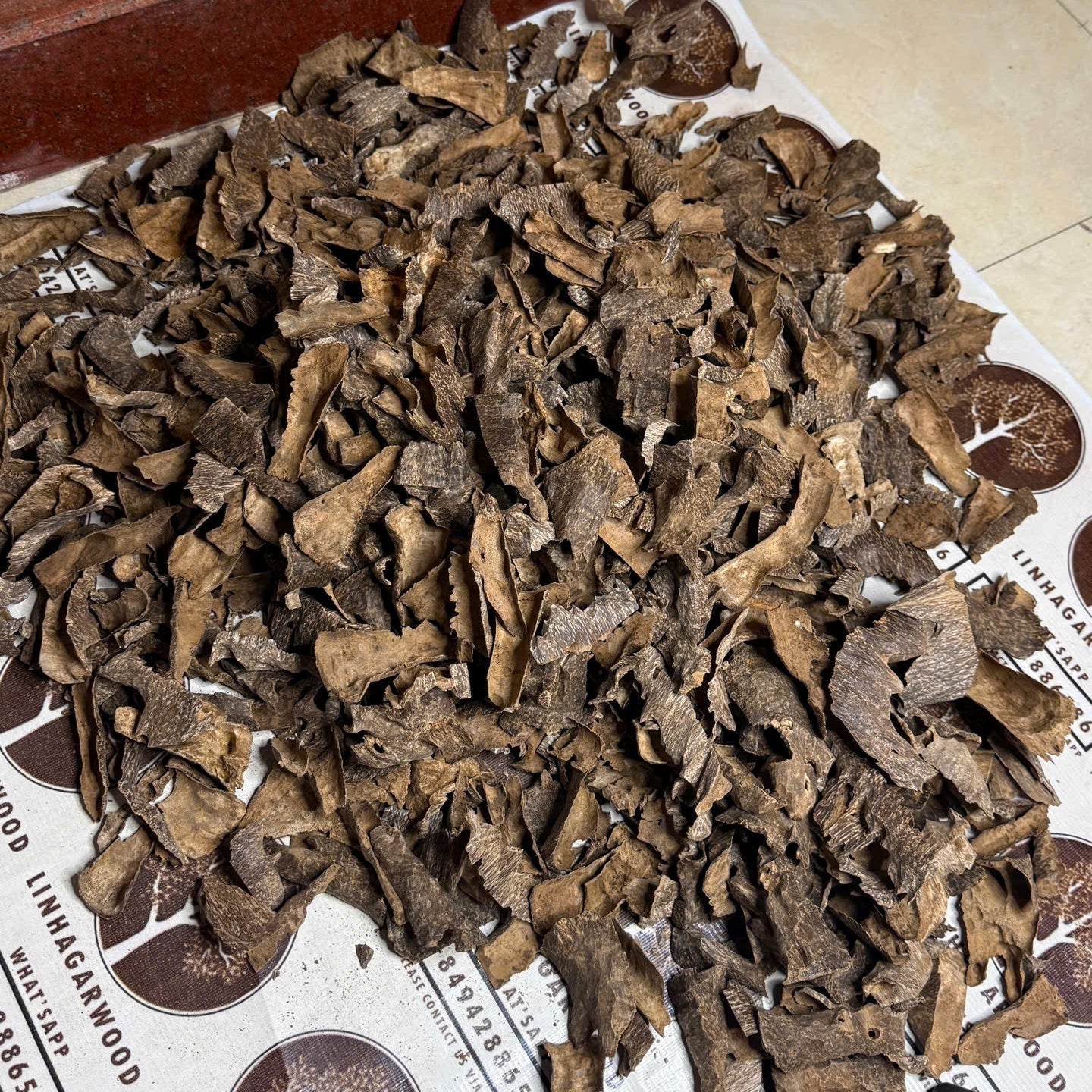 Vietnamese Oud Corner Zawaya Triple Super Grade Premium Dark Resin Aroma