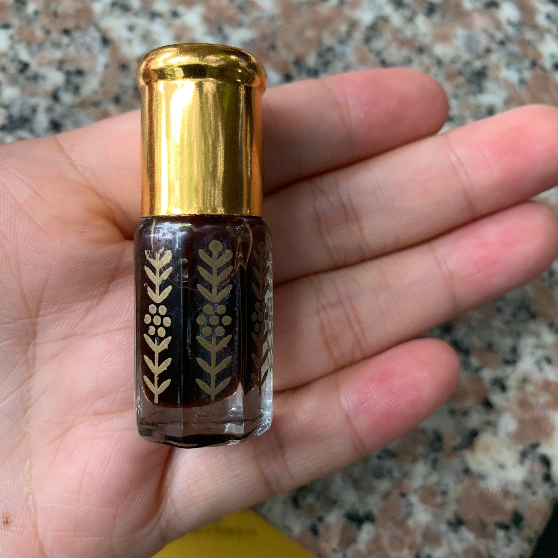 Vietnamese Oud Oils High Quality